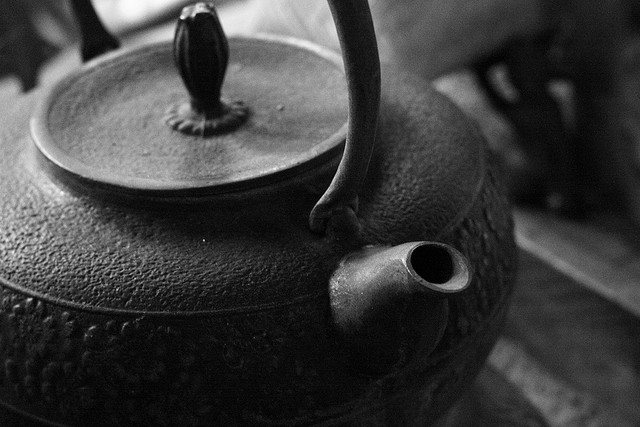 Cast Iron Kettle. by iMorpheus, on Flickr